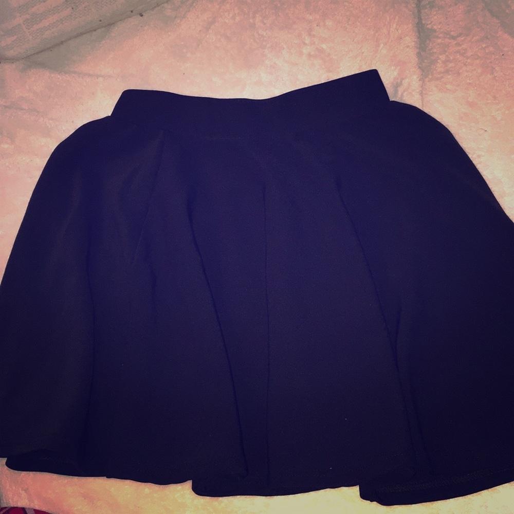 Black skirt